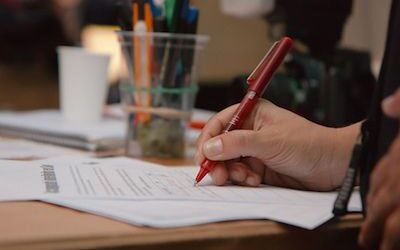 Recogida de firmas por la libertad en educación
