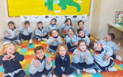 PEQUEÑOS CARMELITAS: «PROYECTO LOS DINOSAURIOS» 4 AÑOS C