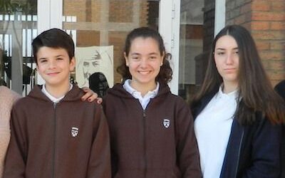 Tres alumnos obtienen el premio extraordinario al rendimiento académico durante el curso 2017-18